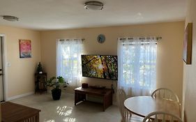 Charming 3 Bedroom 2 Bathroom And A Lanai